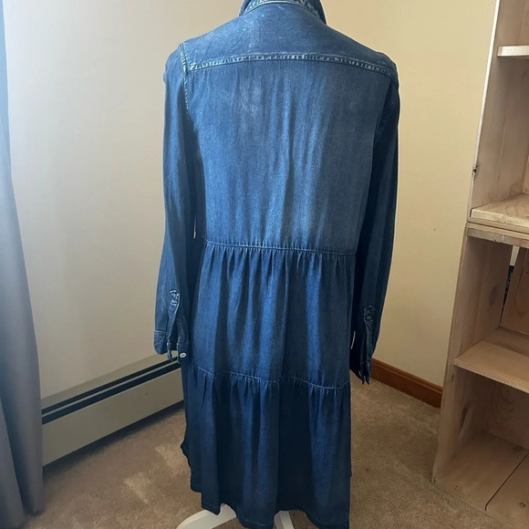 Velvet Heart Blue Denim Midi Dress - Picture 6 of 11